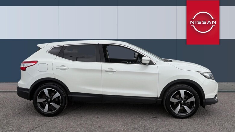 Nissan Qashqai 1.2 DiG-T N-Tec 5dr Petrol Hatchback